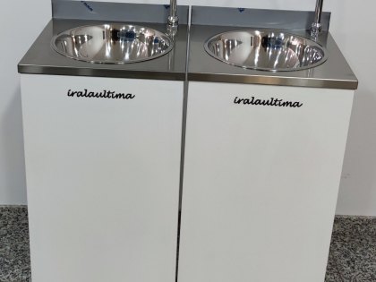 Lavamanos autónomo instalado en cliente